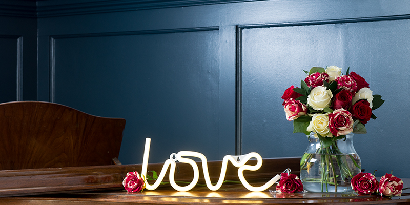 5 Subtle Ways To Hint Valentines Flowers