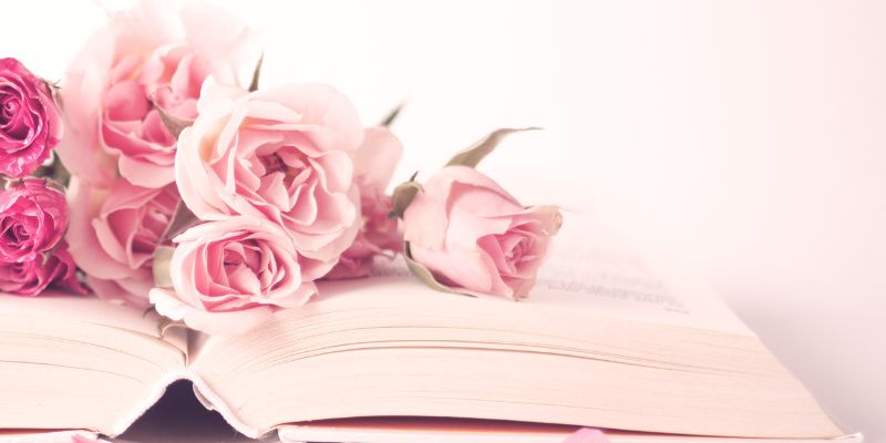 The best flowers to send to a bookworm this World Book Day