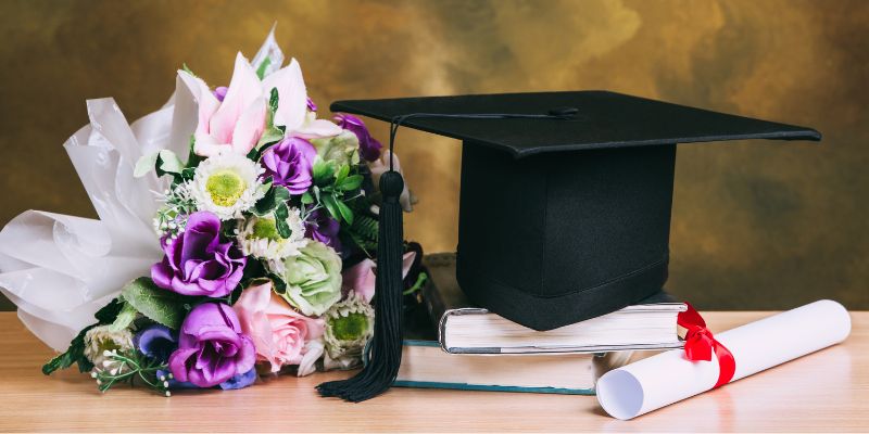 The Best Flowers to Buy for Graduation