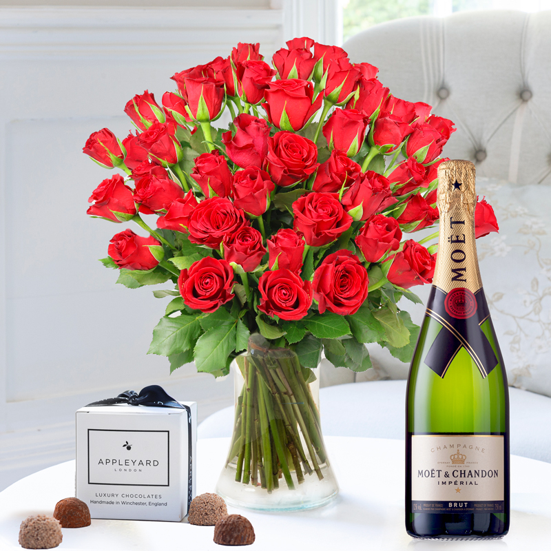 Flowers & Champagne 50 Sweetheart Roses, Moët & Chandon, 6 Mixed Truffles - Red Roses, Champagne & Chocolates - Roses Gift Set Delivered - Next Day