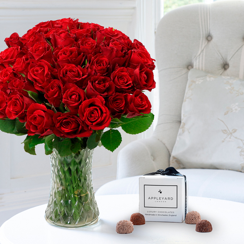 Flowers & Chocolates 50 Sweetheart Roses, Vase, 6 Mixed Truffles - Red Roses, Chocolates & Vase - Romantic Gift Set - Next Day Flower & Gift Delivery