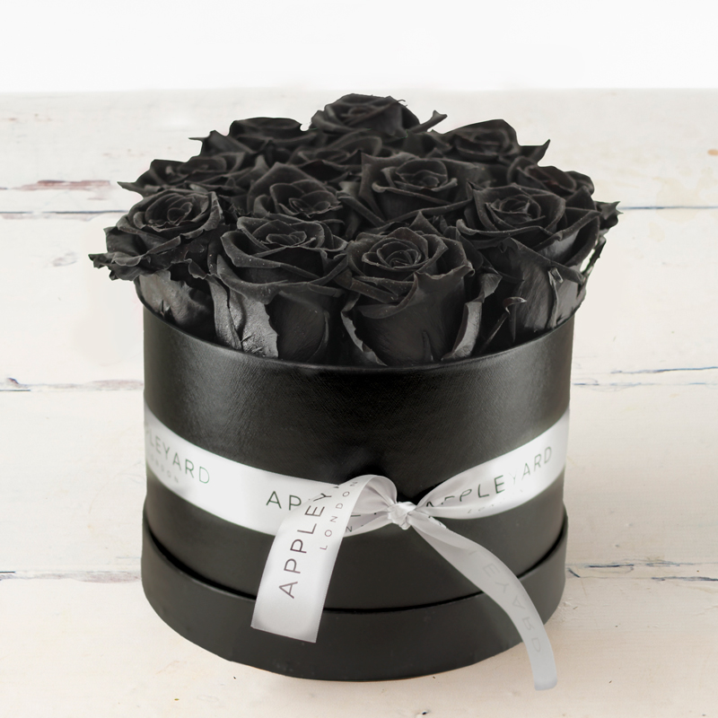 Forever Rose Hatbox - Black - Preserved Roses - Flower Bouquet - Next Day Flower Delivery UK - Appleyard London