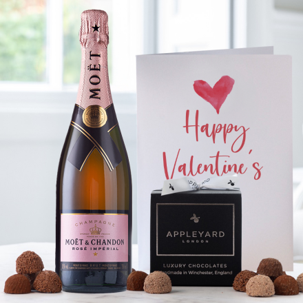 Moët & Chandon Rosé 75cl Champagne (75cl), 12 Handmade Truffles & Valentine's Card