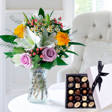 Glaze & Box of 25 Chocolates