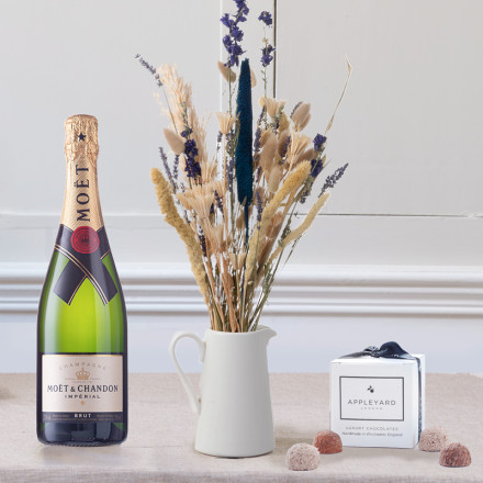 Little Lavenders, Moët & Chandon & 6 Mixed Truffles