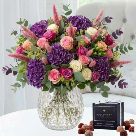 The Knightsbridge, 12 Luxury Chocolates & Premium Bubble Vase (23cm)