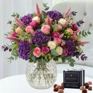 The Knightsbridge, 12 Luxury Chocolates & Premium Bubble Vase (23cm)