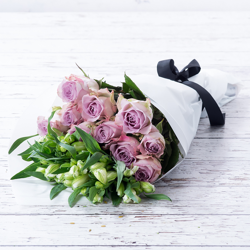 Lilac Rose & Alstro Cut Flowers Gift Set