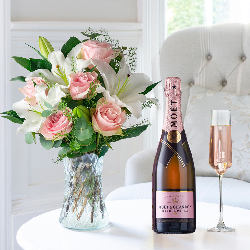 Flower Gift Set Simply Rose & Lily with Moët & Chandon Rosé Champagne - Roses & Lilies - Next Day Flower & Gift Delivery UK - Appleyard