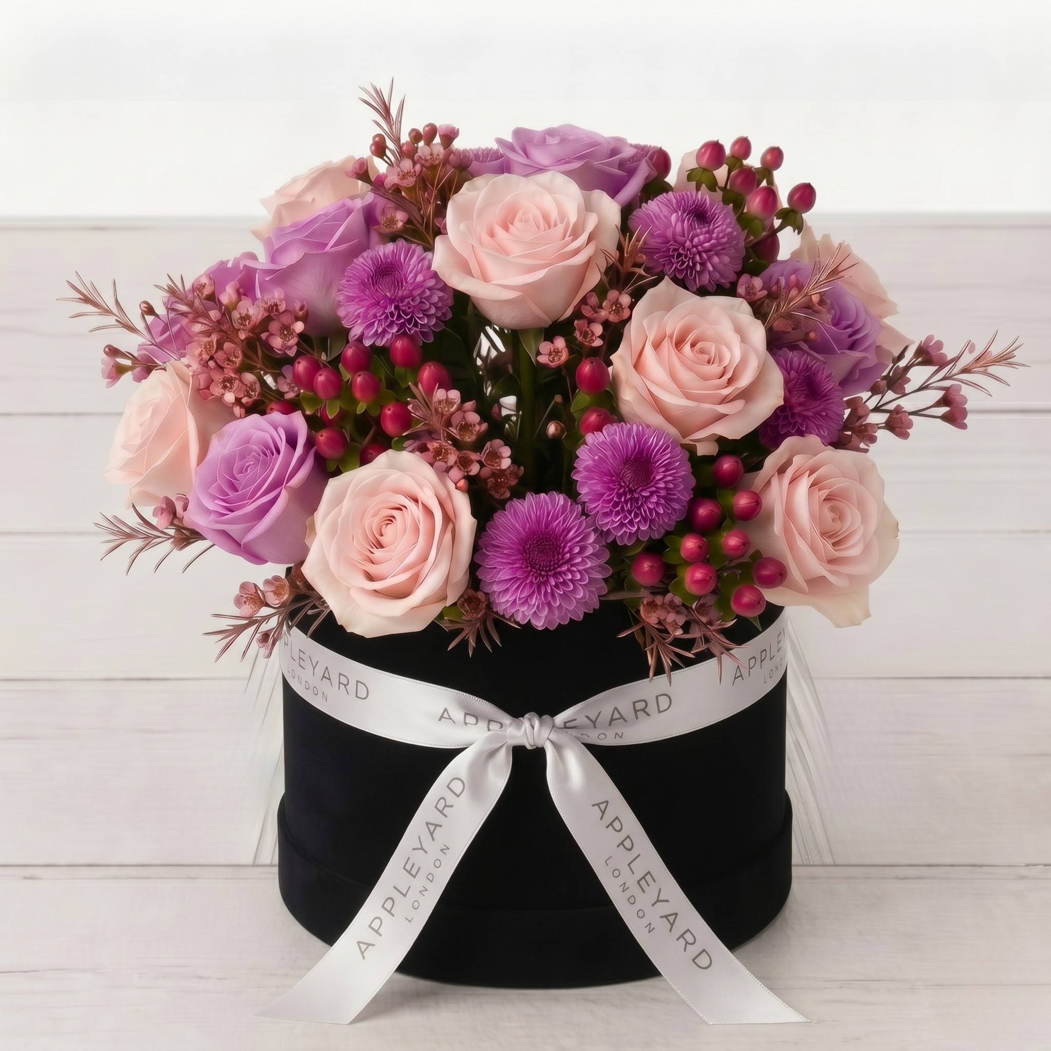 Scented Garden Hatbox - Designed By Luxury Florist - Hatbox Flowers Pink - Flower Bouquet - Next Day Flower Delivery UK - Appleyard London